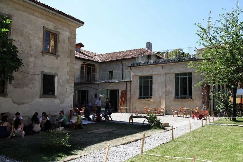 Hostel Un Posto A Milano - Guesthouse All'Interno Di Una Cascina Del 700 Italien
