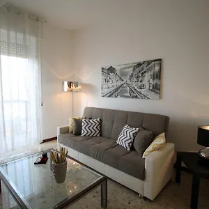 House Navigli Milán