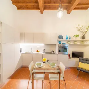 Apartment Little Gem In The Center Italy