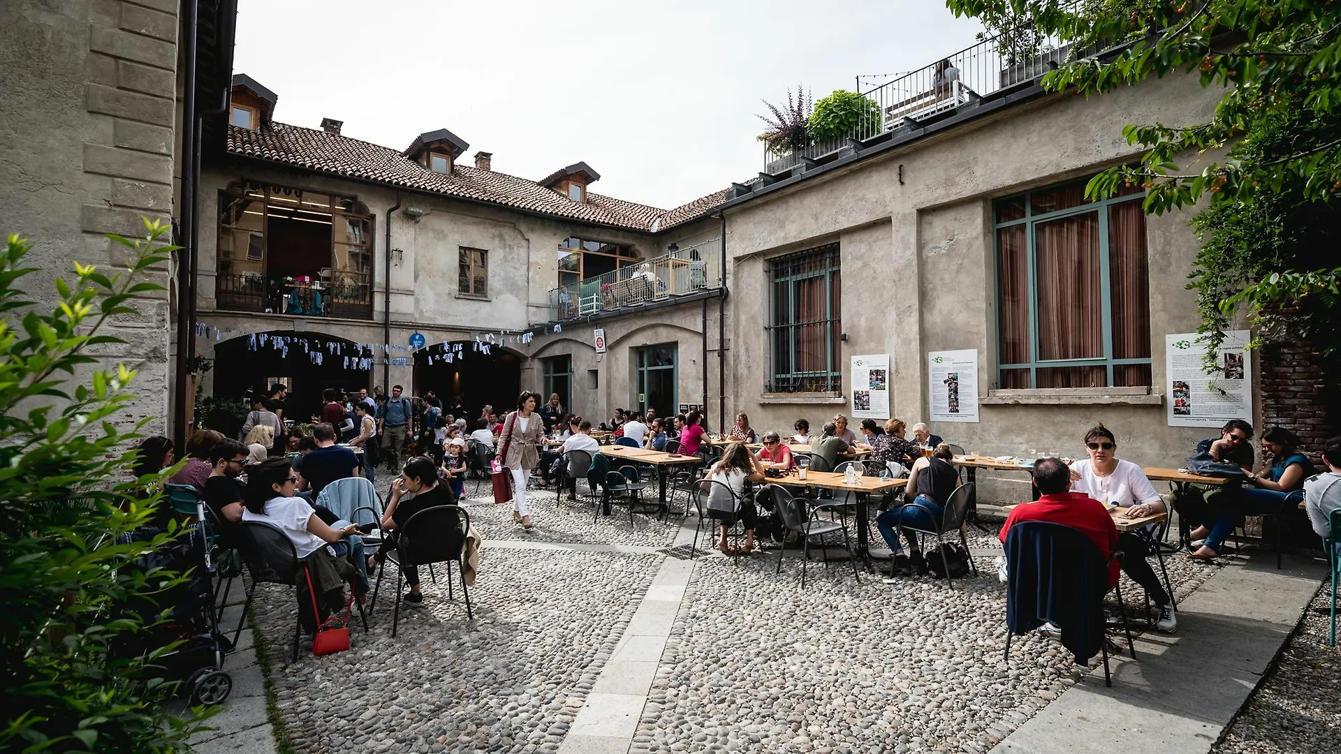 Un Posto A Milano - Guesthouse All'Interno Di Una Cascina Del 700 Италия